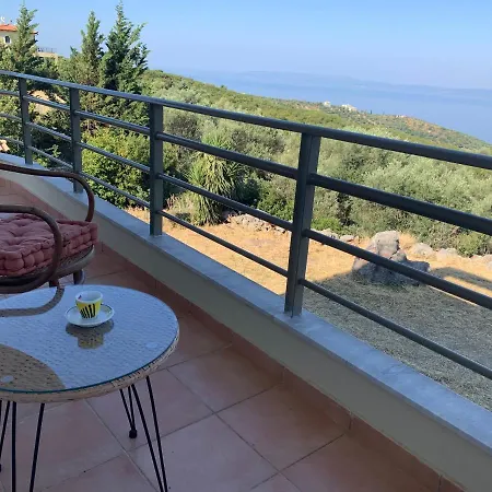 Ventana Villa Megali Mantineia
