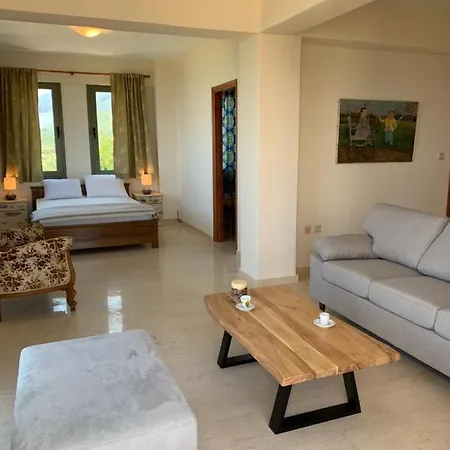 Ventana Villa *